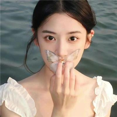 在巨人中间